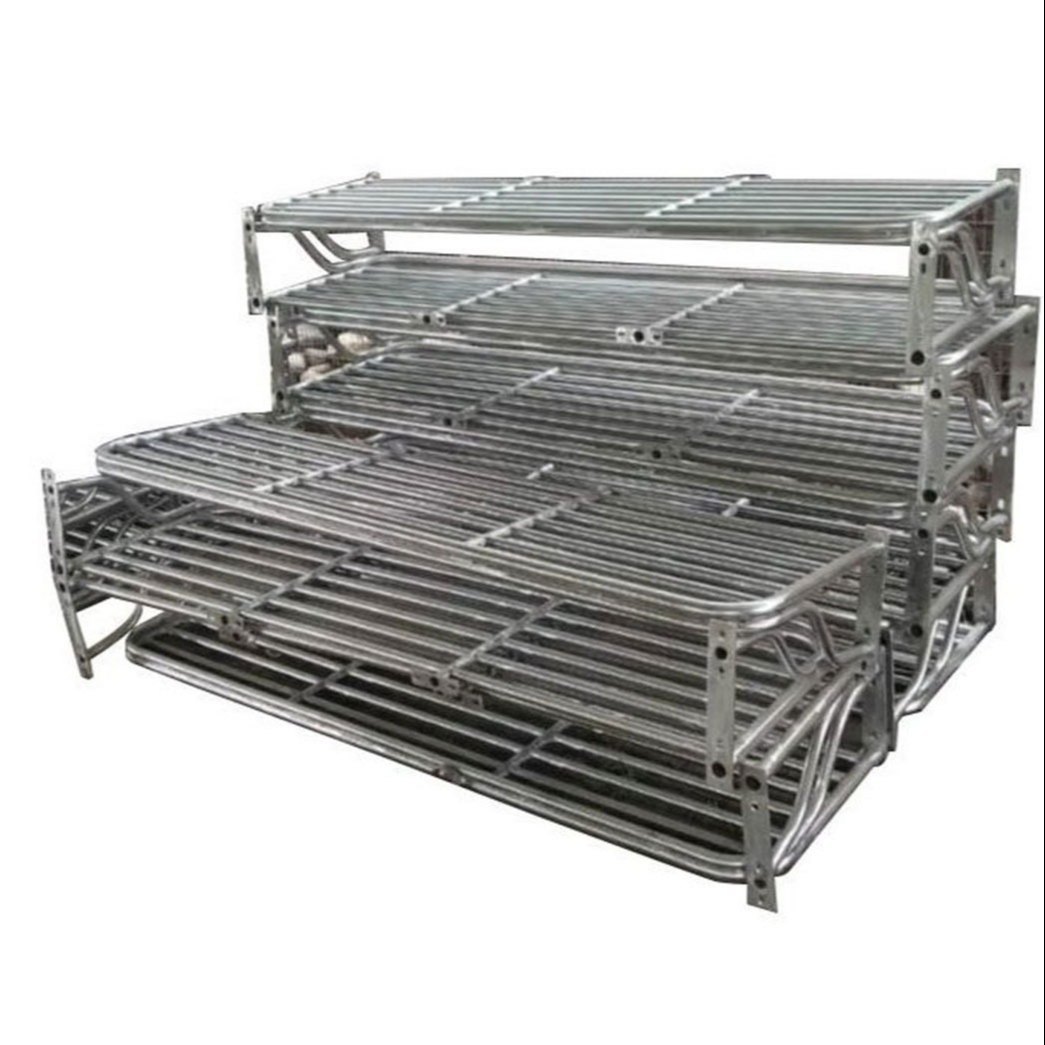 railway-luggage-rack.jpg